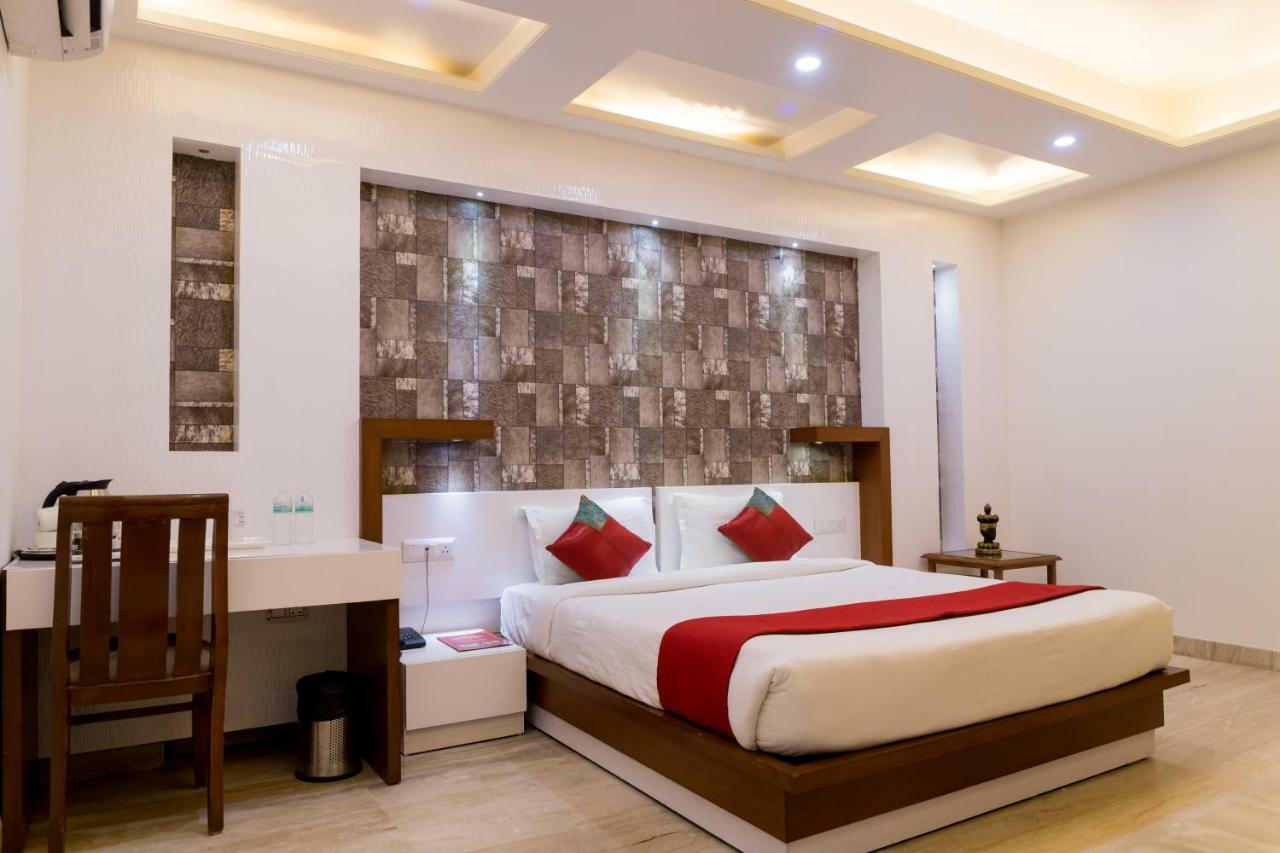 Sm Palace New Delhi Extérieur photo